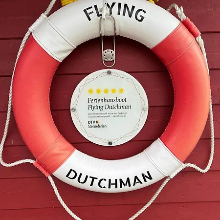 Hausboot Flying Dutchman Mit Dachterrasse In Am Ostseefjord Schlei 船上ホテル